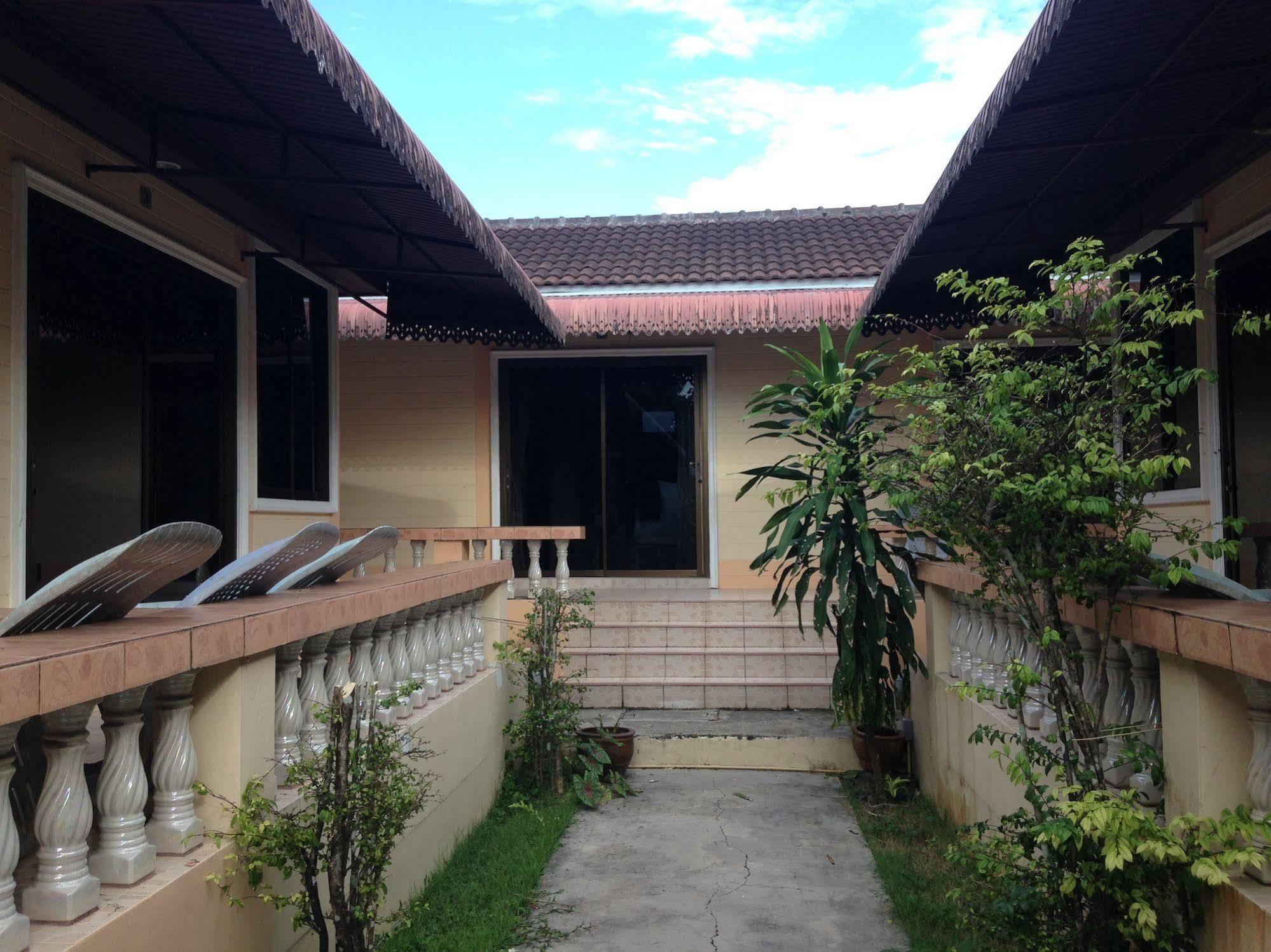 Naiyang Cottage Nai Yang Beach Extérieur photo