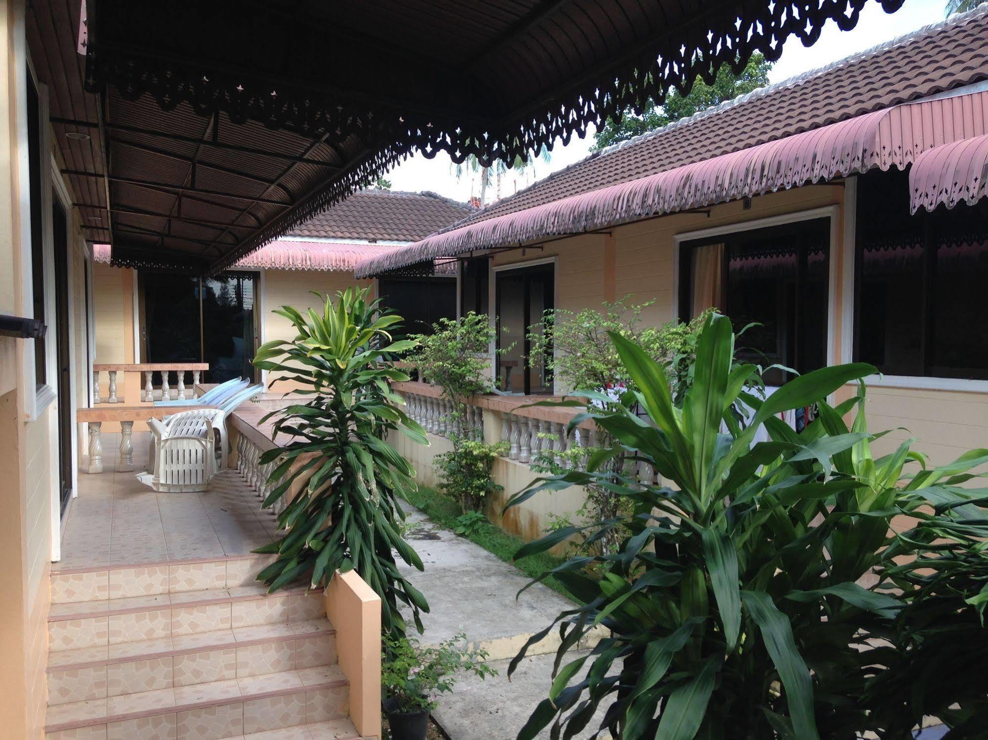 Naiyang Cottage Nai Yang Beach Extérieur photo