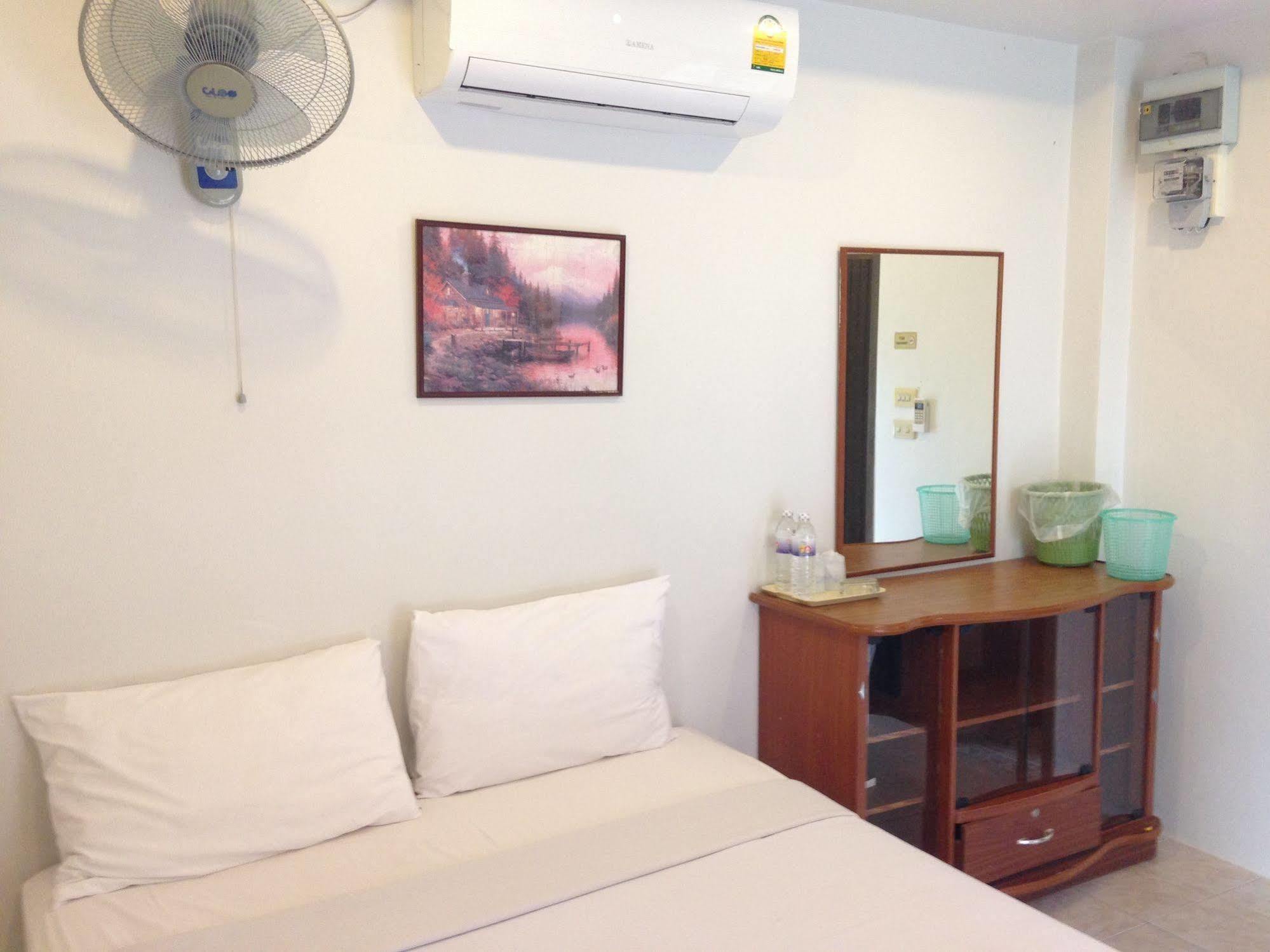 Naiyang Cottage Nai Yang Beach Extérieur photo